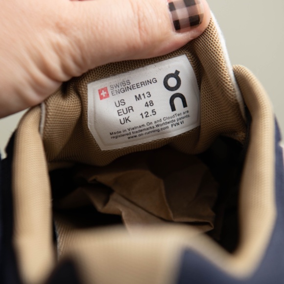 On Cloud 70/30 Running Shoes Mens 13 Black Swiss Engineering CloudTec Sneakers - Picture 5 of 8